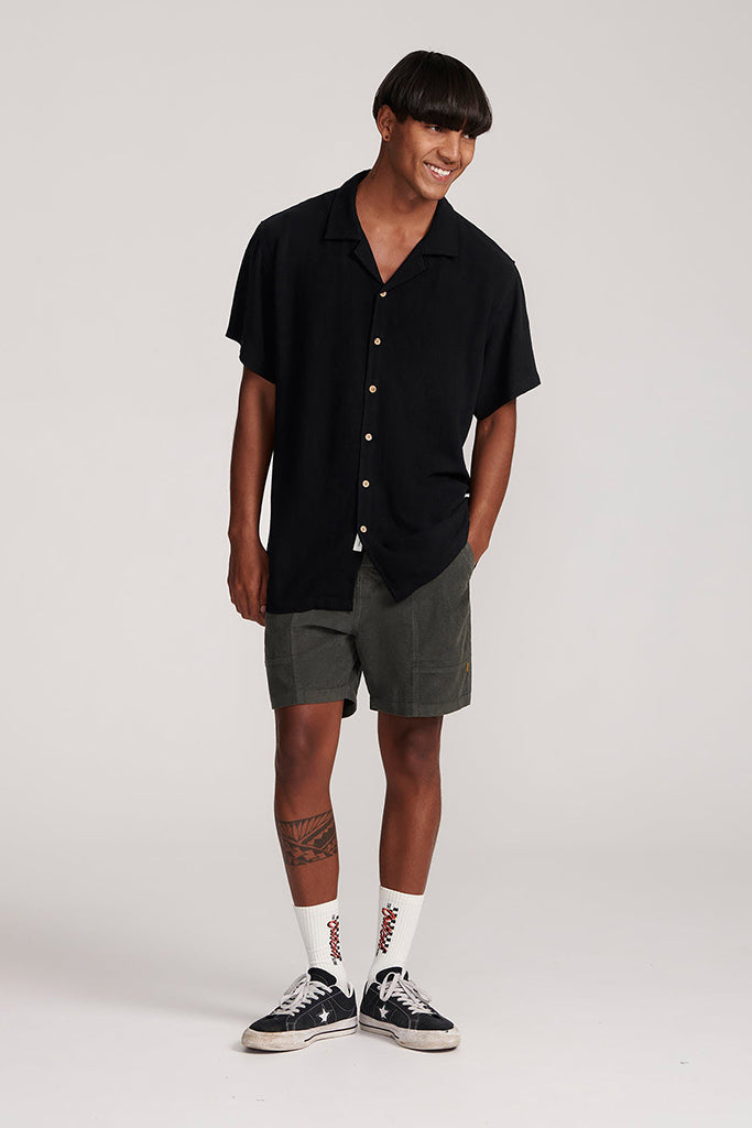 Critical Slide Ernie Ss Resort Shirt Black