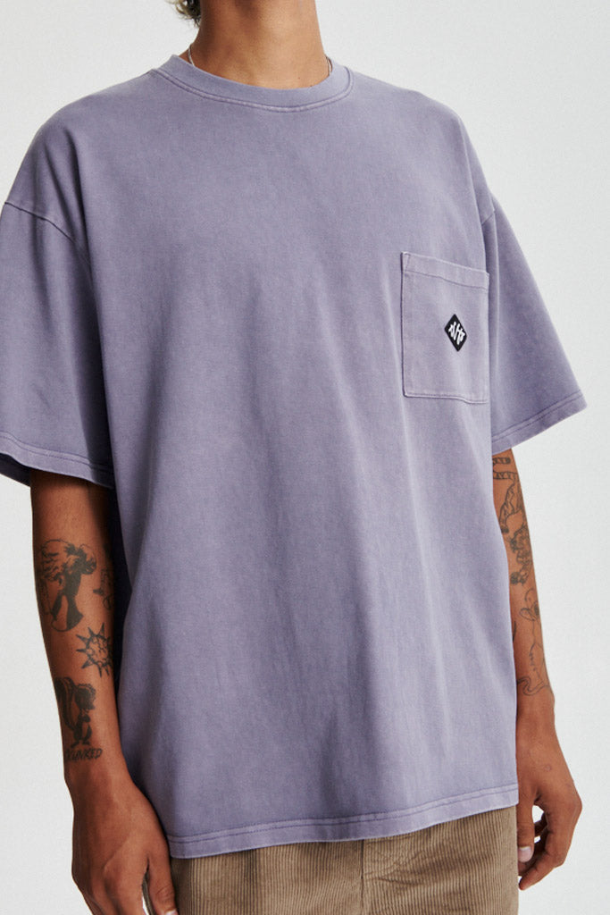 Critical Slide Scribble Pkt Tee Purple Mauve