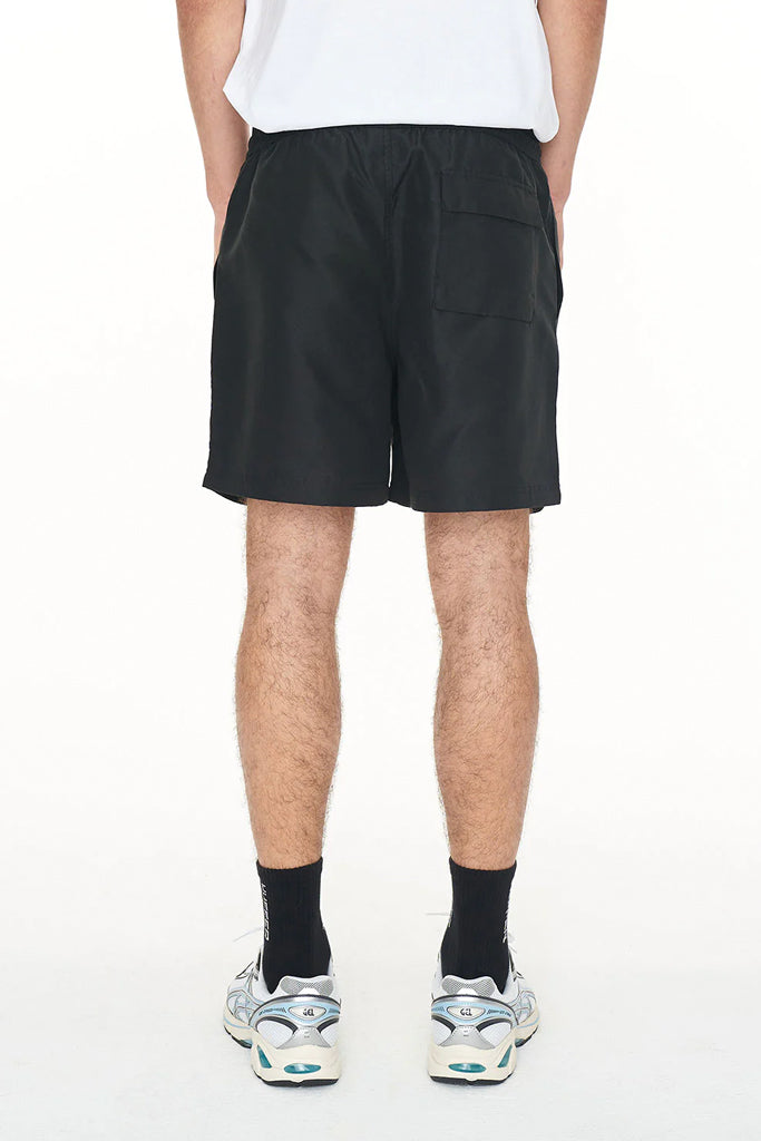 Huffer Staple Trunk Black Lineup