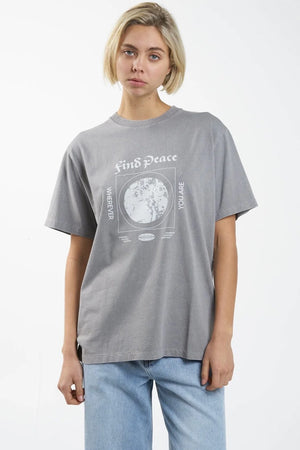 Thrills Find Peace Merch Fit Tee Washed Gray