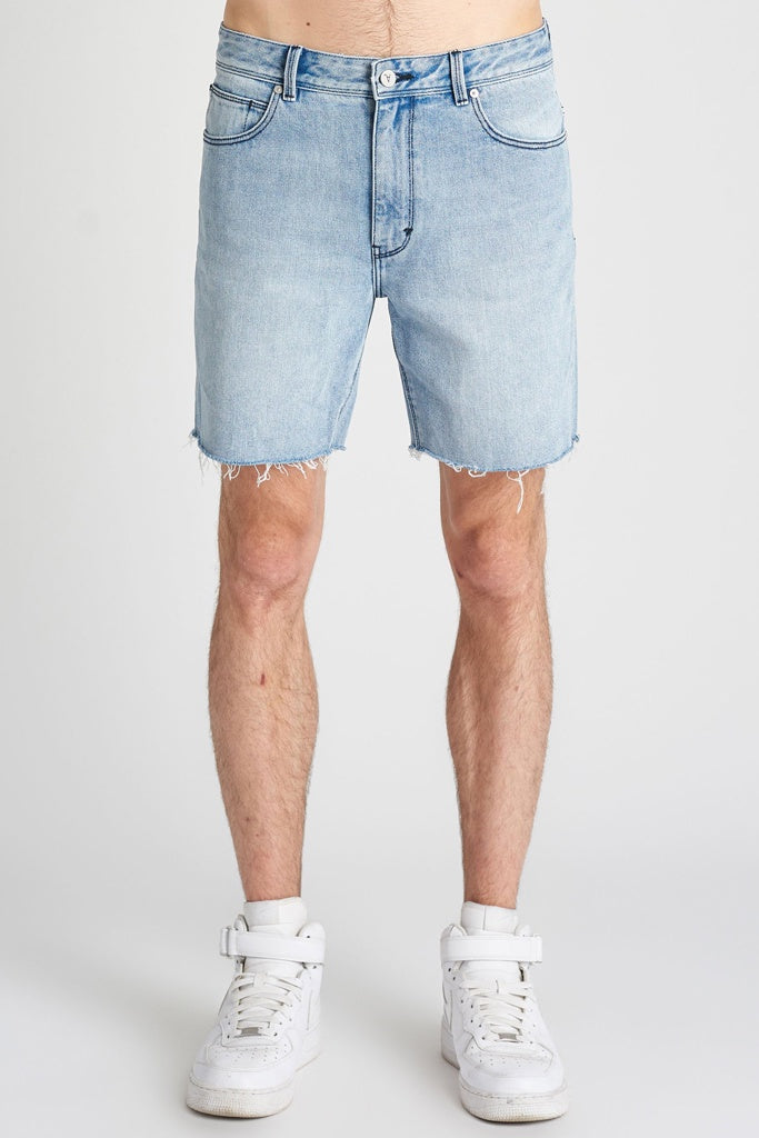 Abrand A Cropped Slim Short Cyclone